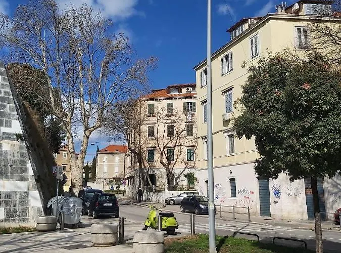 אכסניה Hurricane